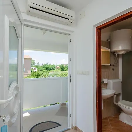 S&m Apartman Lopar
